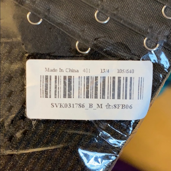 Waist trainer - medium. New, never opened ✨ - Picture 2 of 2